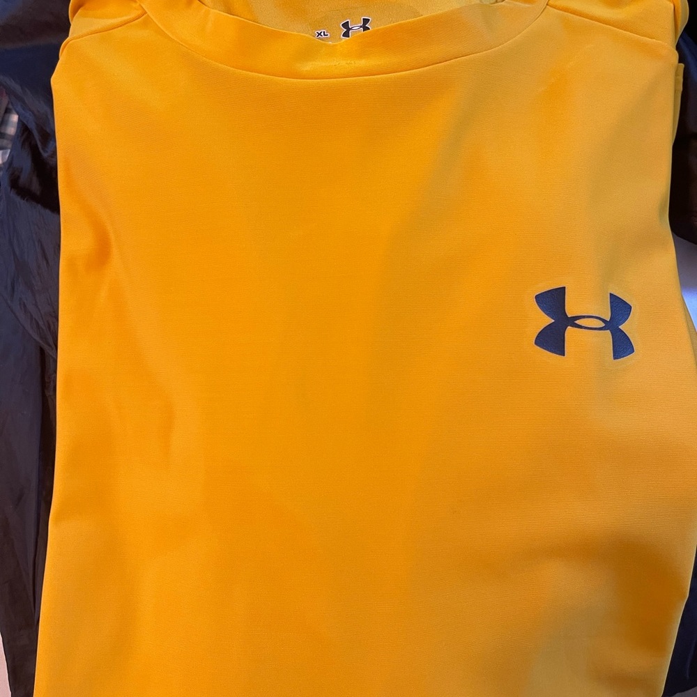 Mens US Heat Gear XL Long Sleeve NWOT